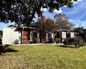 607 Bluebonnet Drive - Photo 2