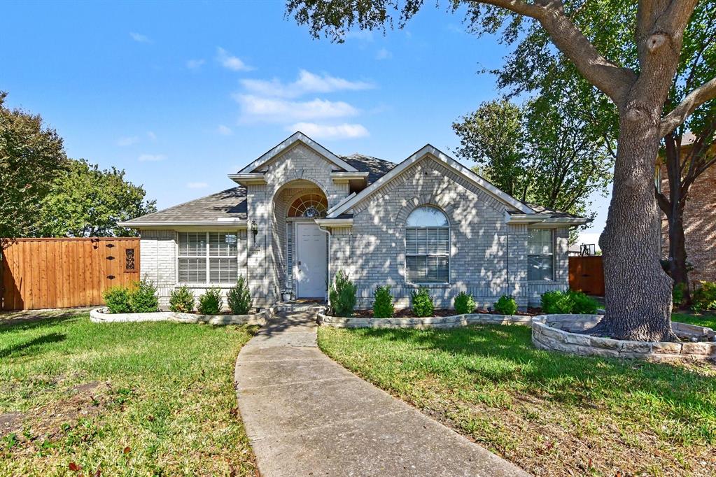 401 Stonebridge Circle - Photo 1