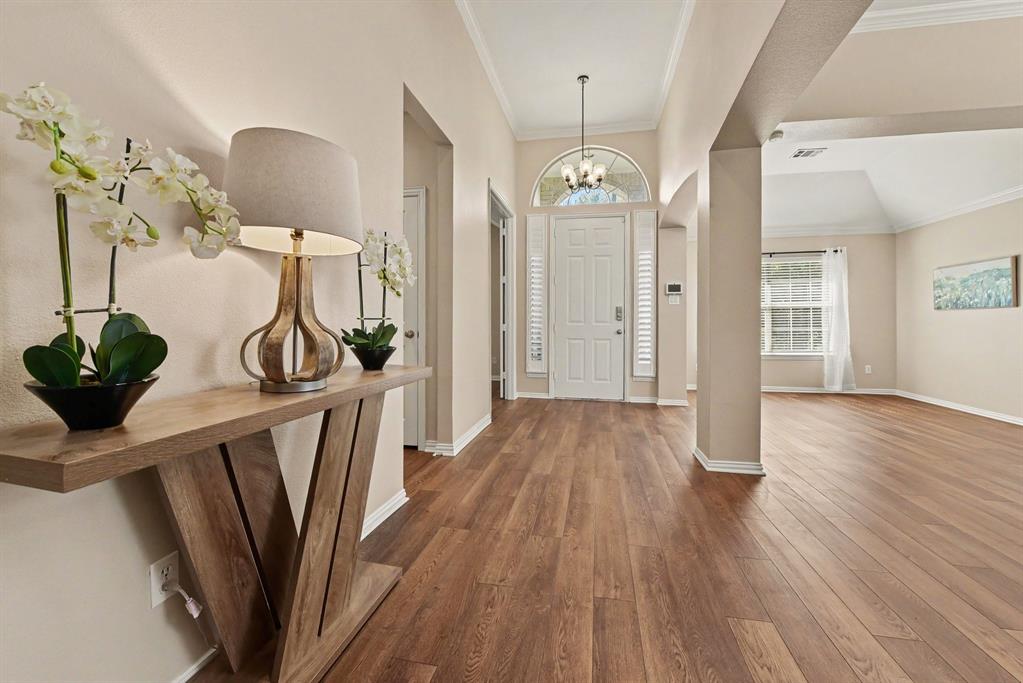 401 Stonebridge Circle - Photo 2