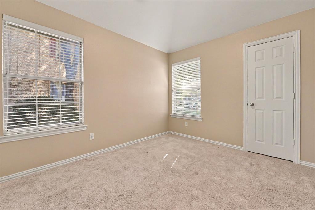 401 Stonebridge Circle - Photo 22