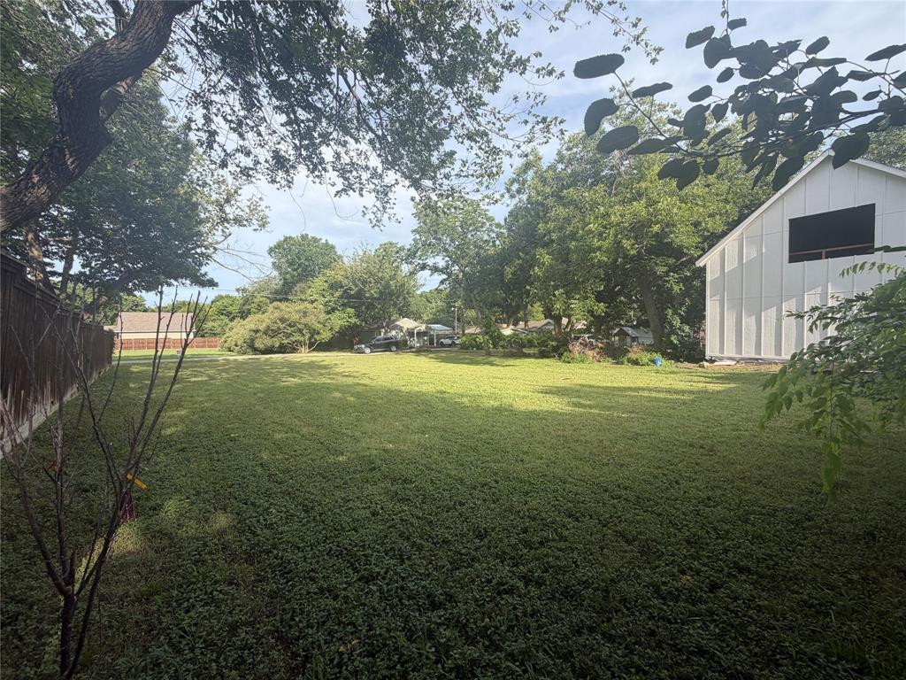 412 Francis Street - Photo 2