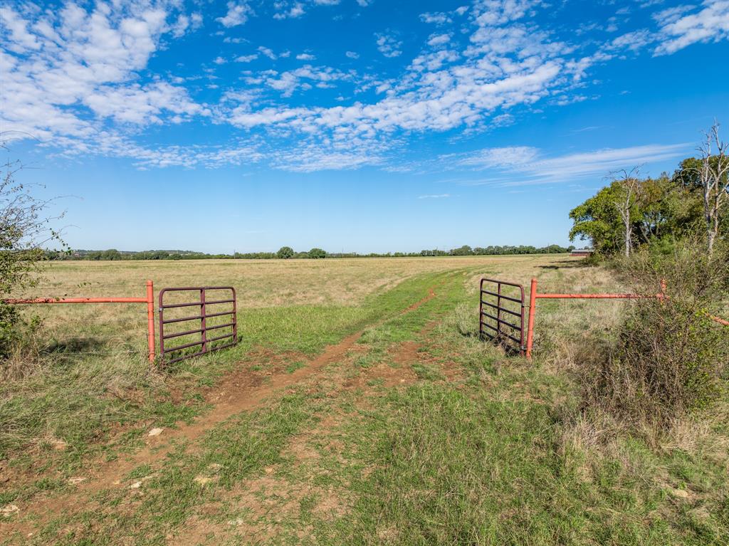 487 Private Road 2138 - Photo 33