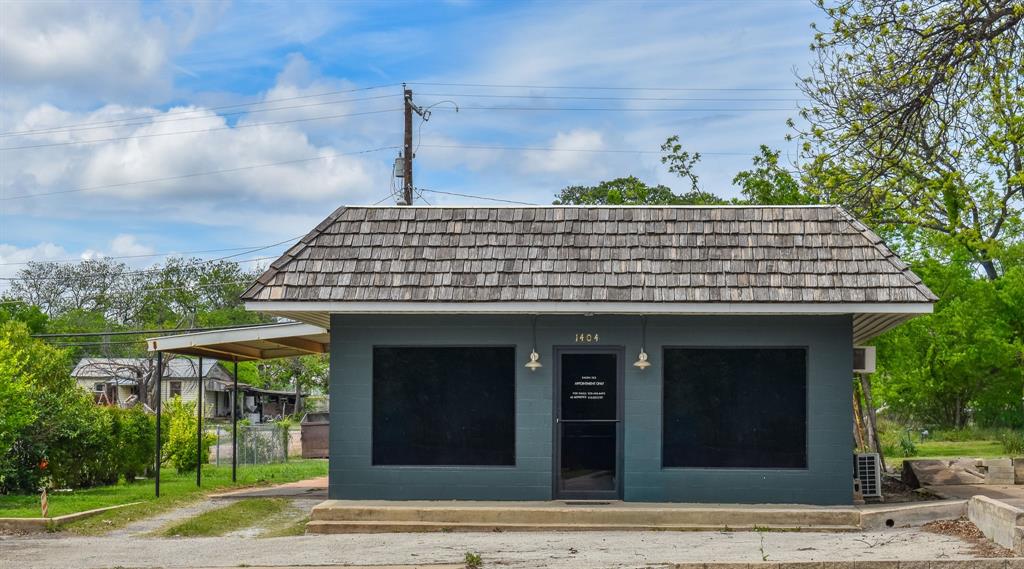 1404 S Bridge Street - Photo 1