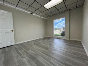 440 S Hillcrest Drive - Photo 15