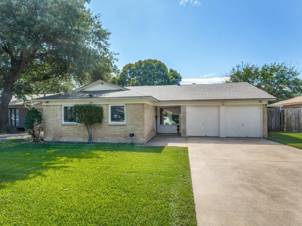 2912 Linden Lea - Photo 1