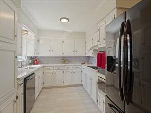 2912 Linden Lea - Photo 12