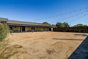 1524 S Broadway Street - Photo 2