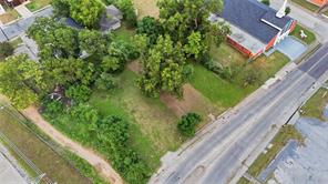 3136 Metropolitan Avenue - Photo 2