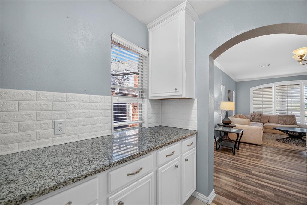 5726 Remington Drive - Photo 17