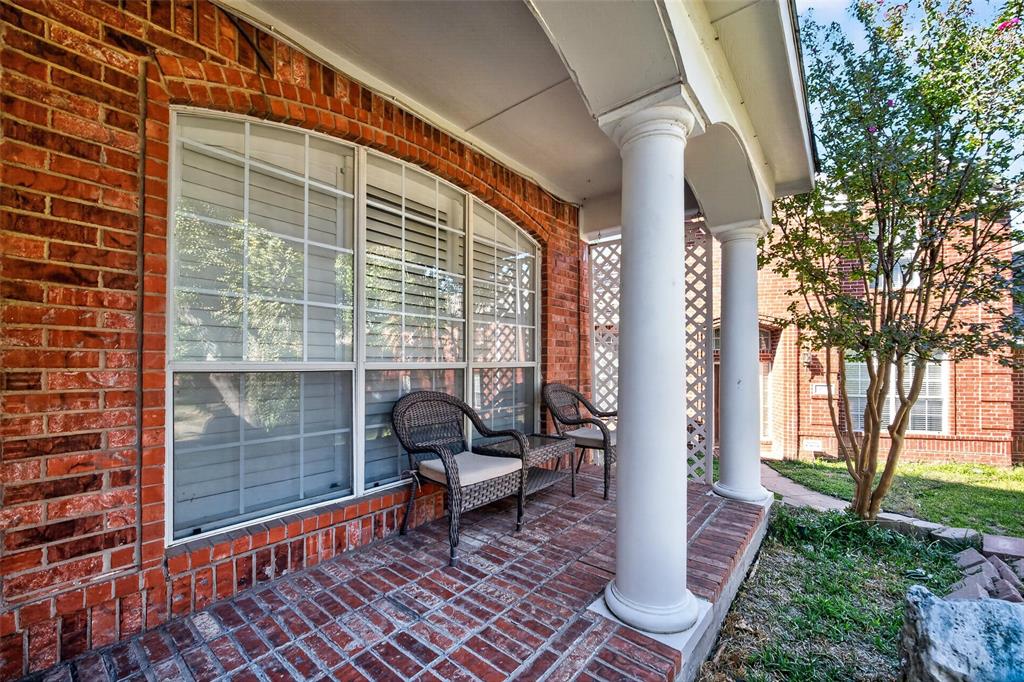 5726 Remington Drive - Photo 4