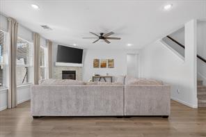 1001 Coralberry - Photo 7