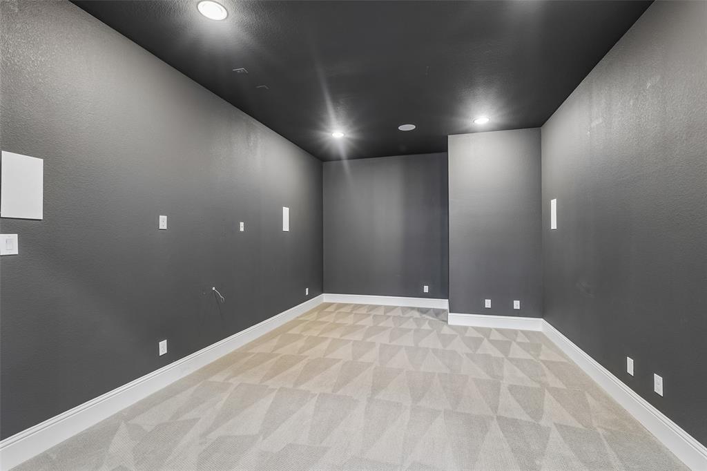 730 Ivy Glen Court - Photo 12
