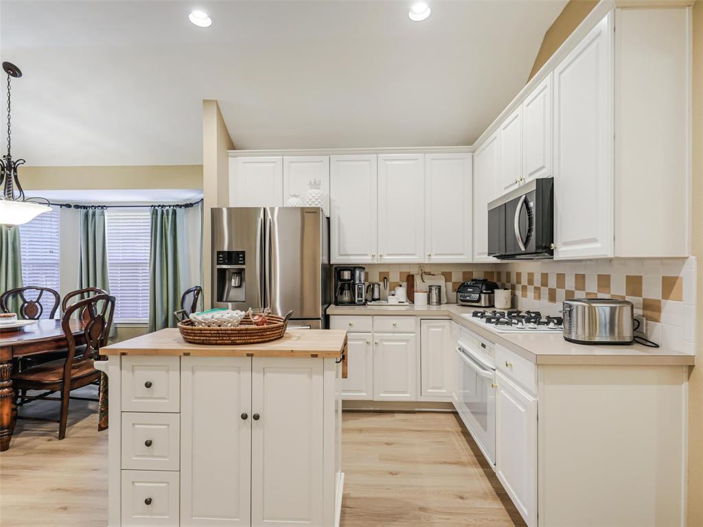 9021 Azinger Drive - Photo 11
