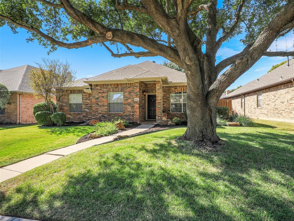 9021 Azinger Drive - Photo 2