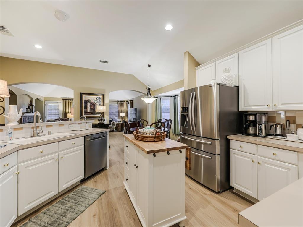 9021 Azinger Drive - Photo 9