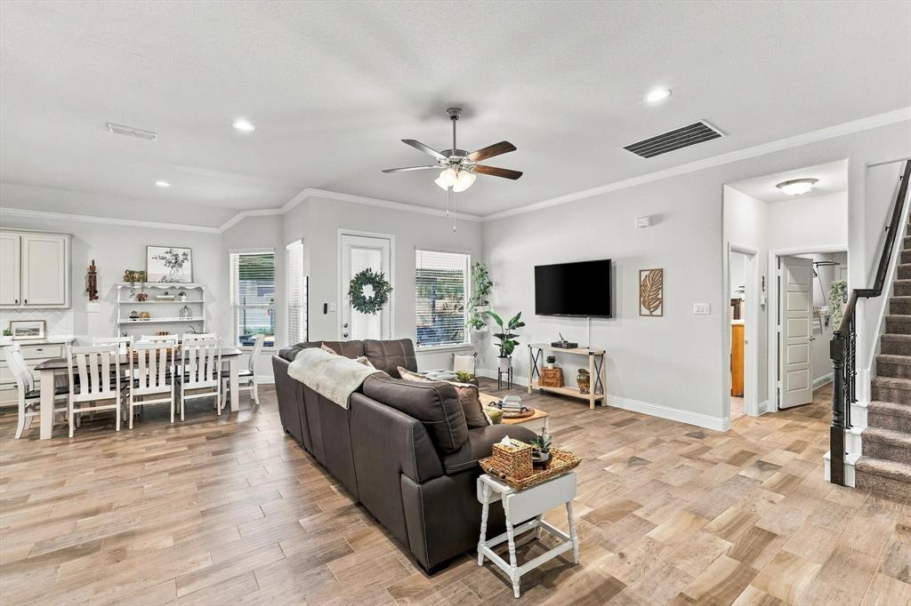924 Plaza Lane - Photo 15
