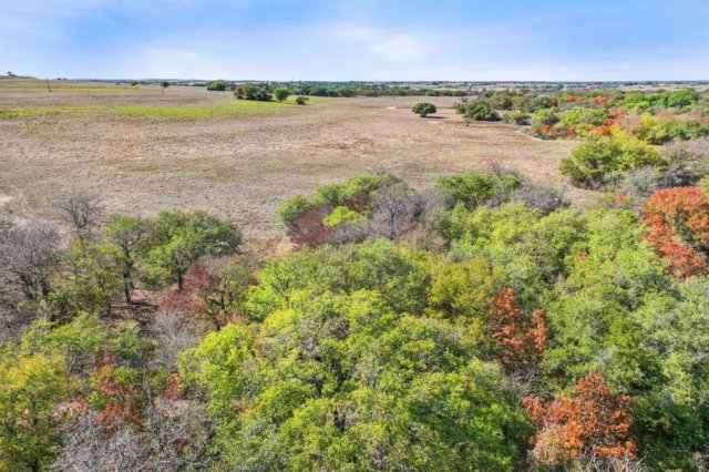 908 Private Road 4011