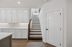 1540 Pirene Alley - Photo 8