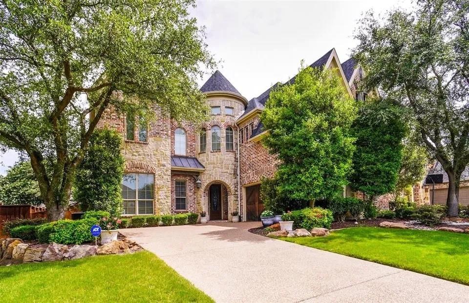 9604 Crown Ridge Drive - Photo 1