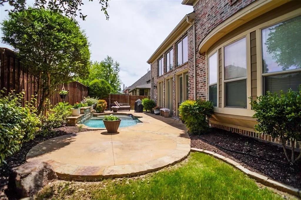 9604 Crown Ridge Drive - Photo 33