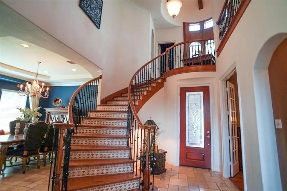9604 Crown Ridge Drive - Photo 5