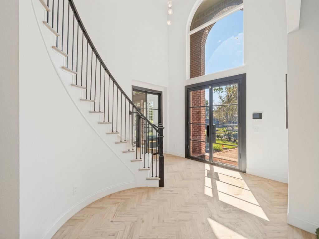 6728 Pheasant Run - Photo 2