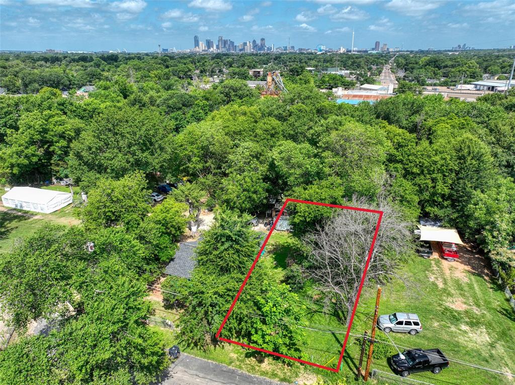 3907 Agnes Street - Photo 1