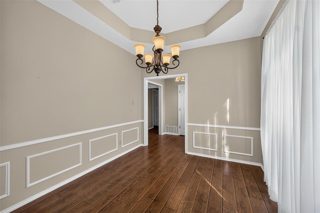 1237 STONEWALL Street - Photo 3