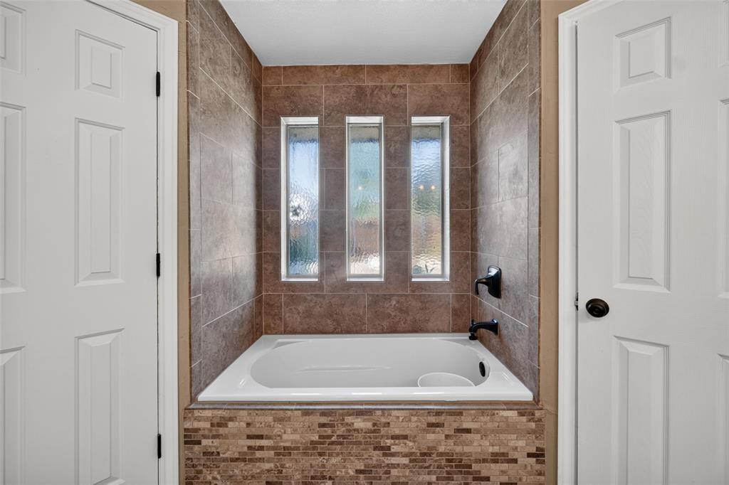 1237 STONEWALL Street - Photo 30