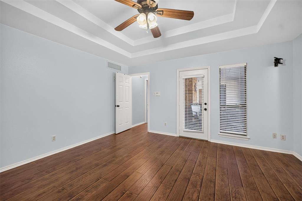 1237 STONEWALL Street - Photo 9