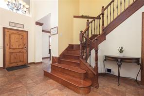 2801 Cascade Drive - Photo 4