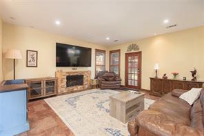 2801 Cascade Drive - Photo 5