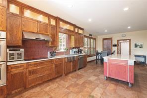 2801 Cascade Drive - Photo 9