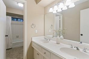 2404 Monmouth Court - Photo 27