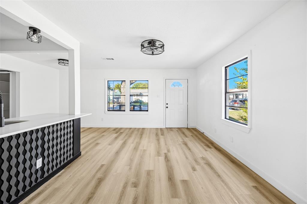 604 Ford Street - Photo 8