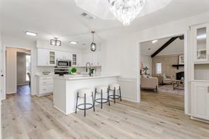 818 Pebblebrook Drive - Photo 3