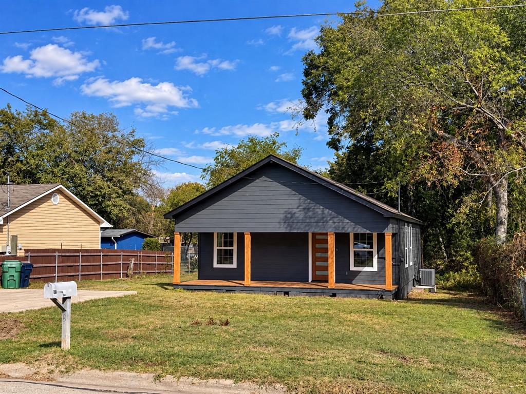 611 Wilson Street - Photo 1