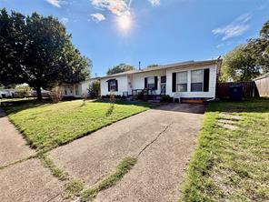 1205 Sylvan Drive - Photo 2