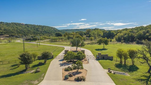 955 Post Oak Road