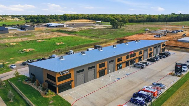 1000 Industrial Court