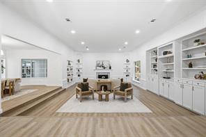 2221 Woodbrook Street - Photo 3