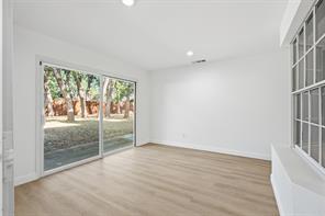 2221 Woodbrook Street - Photo 31