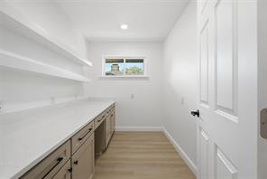 2221 Woodbrook Street - Photo 33