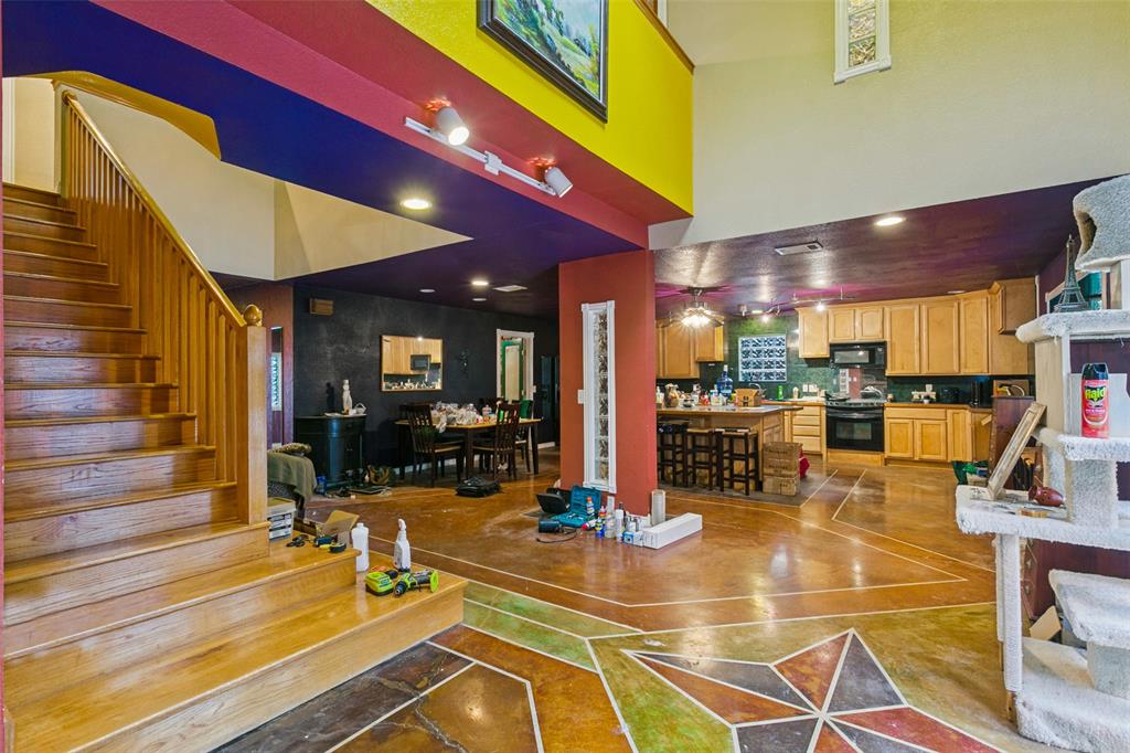 2900 Robinson Road - Photo 11
