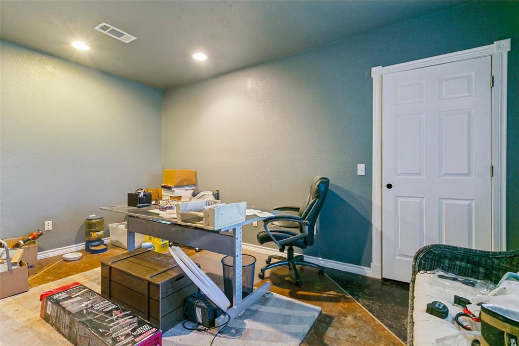 2900 Robinson Road - Photo 14