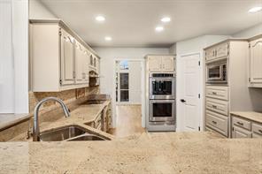 2912 Bluffview Drive - Photo 11