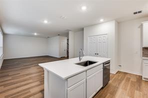 2704 Goldfinch Drive - Photo 8