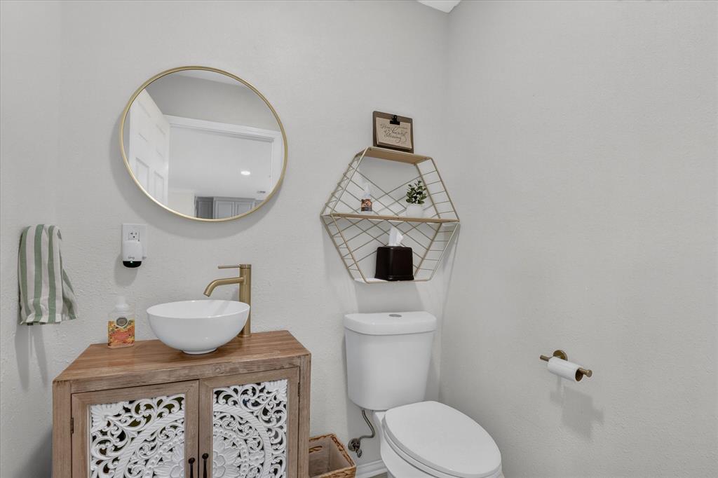 7600 Clearview Hills Court - Photo 16