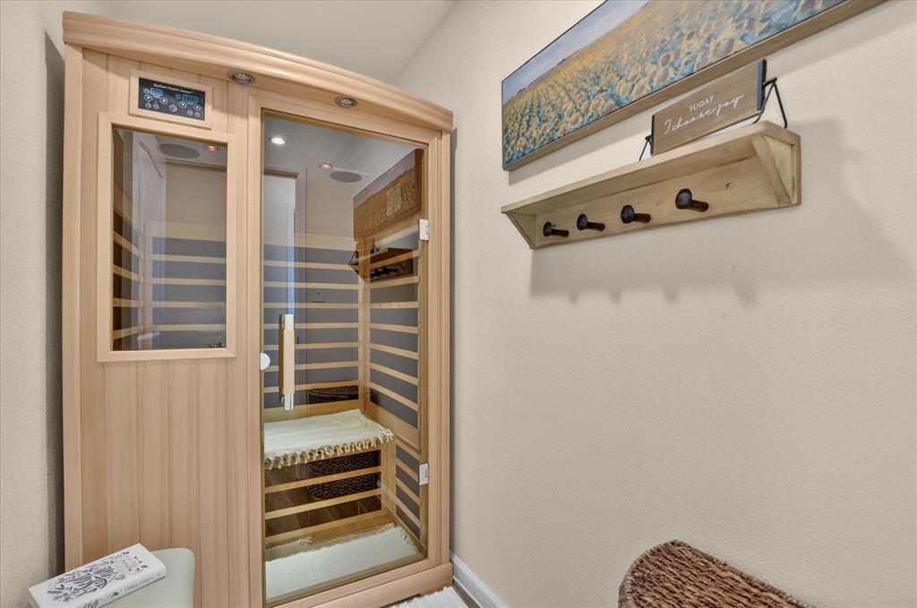 7600 Clearview Hills Court - Photo 28