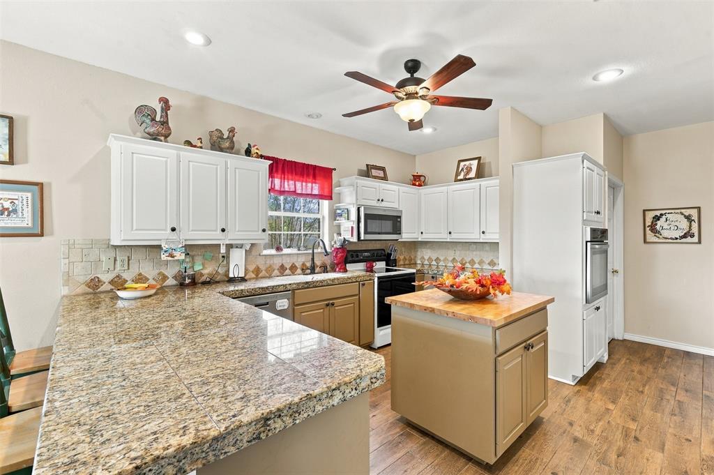 151 County Road 4508 - Photo 7